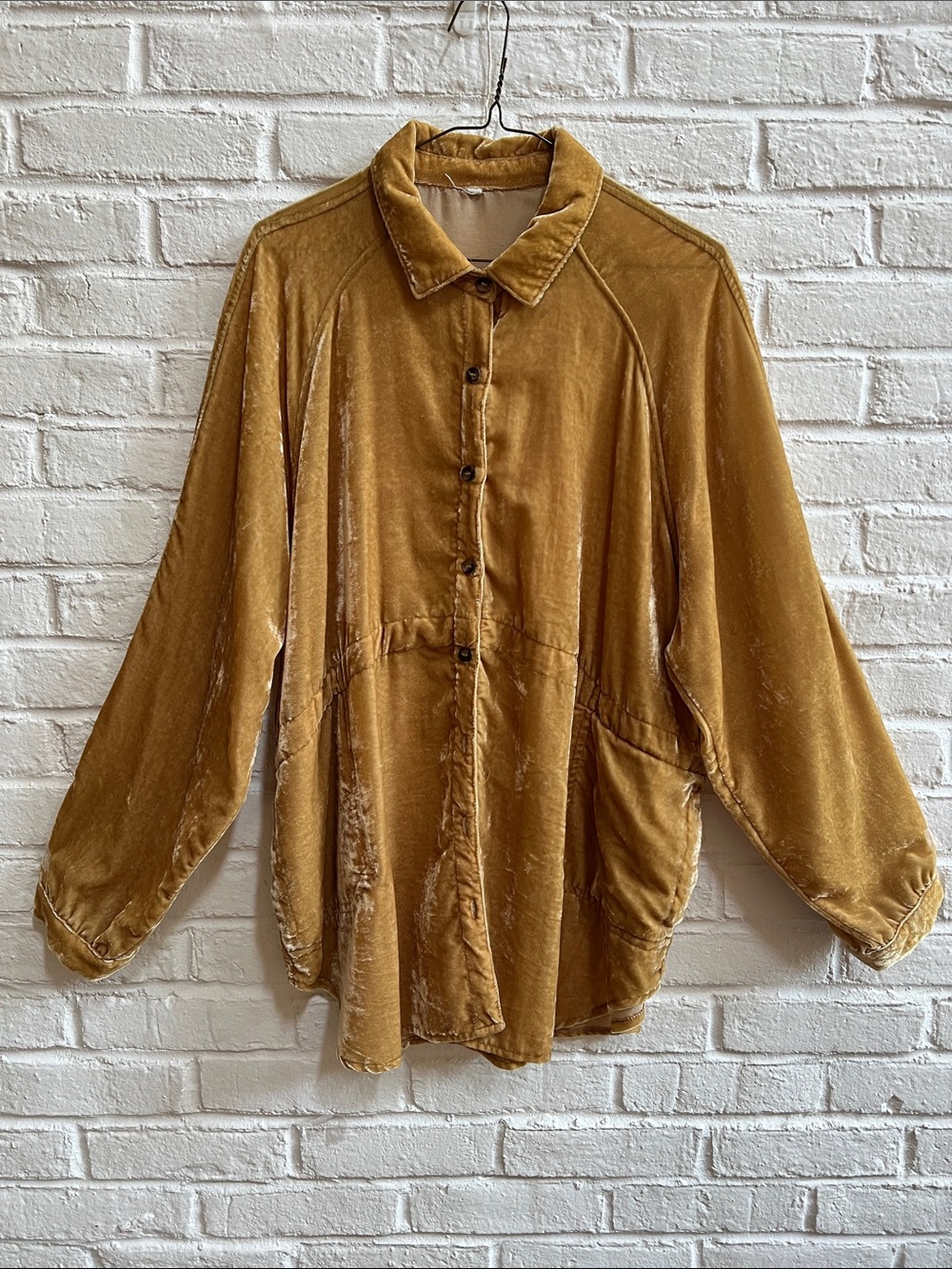WISHLIST Gold Crushed Velvet Long sleeve Button Up collared Tunic length Shirt L - Picture 3 of 15